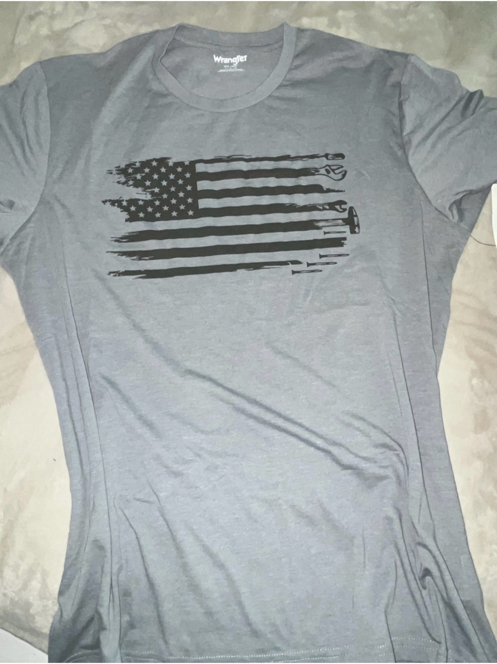 Wrangler Men’s Gray Flag Graphic Tee Tools